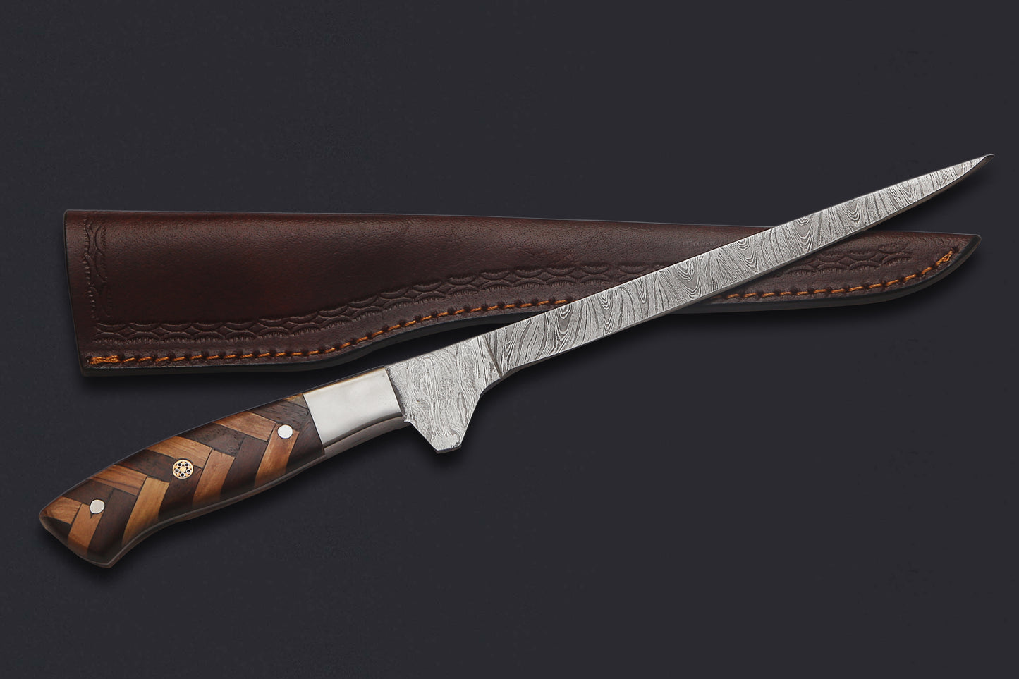 Damascus Steel Fillet Knife – 7" Blade, Rosewood & Olivewood Handle