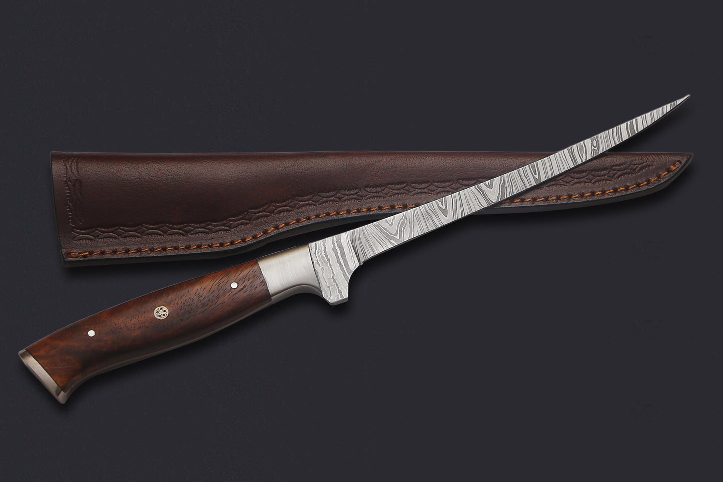 Damascus Steel Fillet Knife – 7" Blade, Rosewood Handle