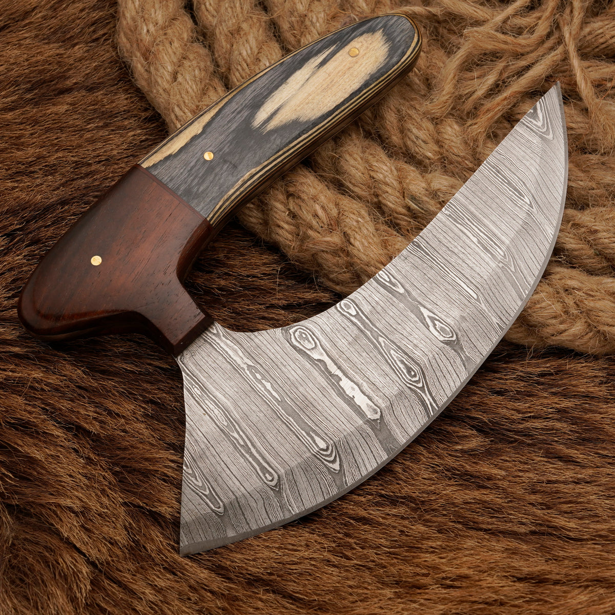 Handmade Damascus steel pizza cutter  Overall Length 7 inch  Blade material: Damascus steel  Handle material : Exotic wood & Rose wood