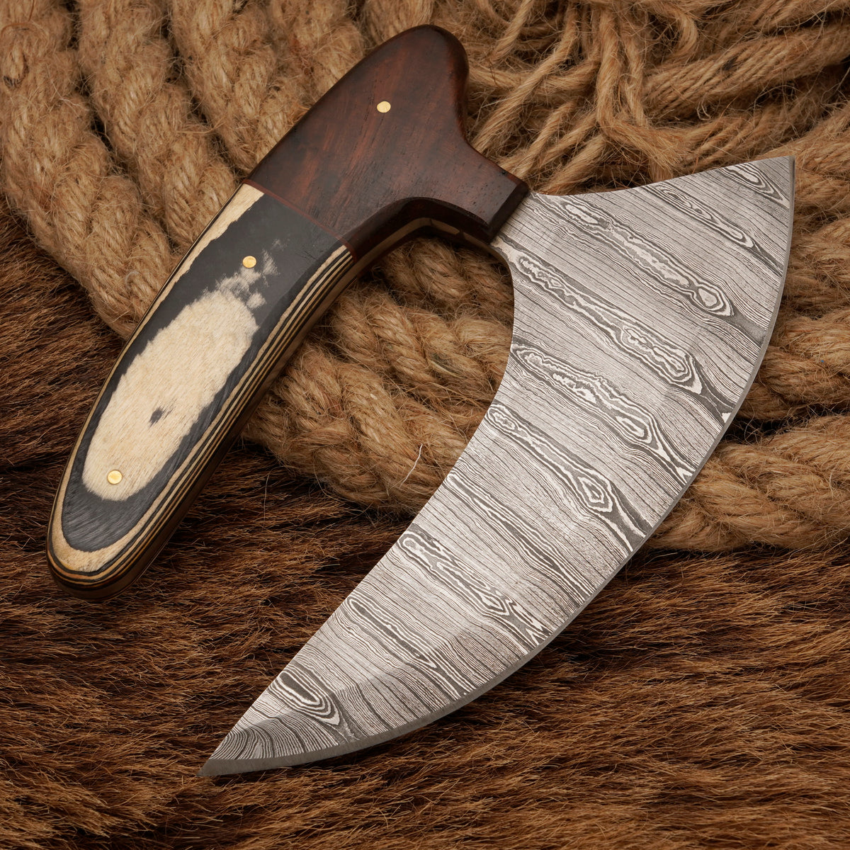 Handmade Damascus steel pizza cutter  Overall Length 7 inch  Blade material: Damascus steel  Handle material : Exotic wood & Rose wood
