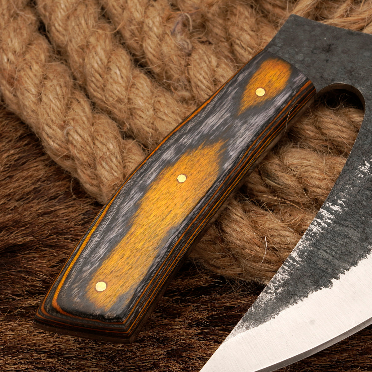 Handmade Carbon Steel Pizza Cutter – Exotic Wood Handle, 7-Inch