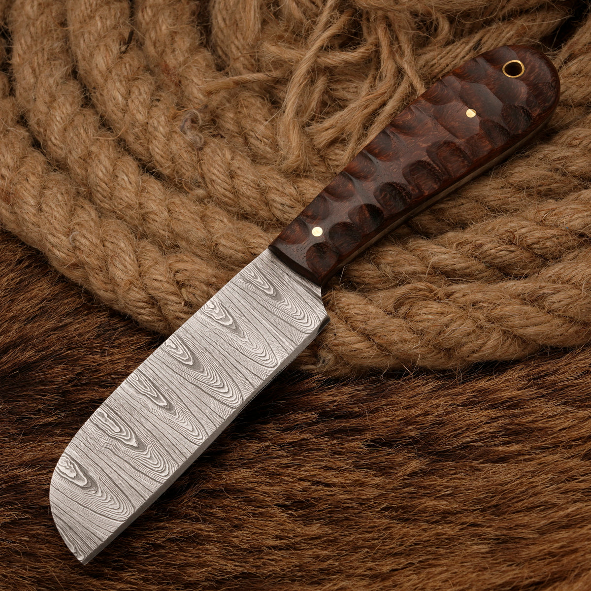 Handmade Damascus Steel Skinner Knife – Rosewood Handle, 8-Inch