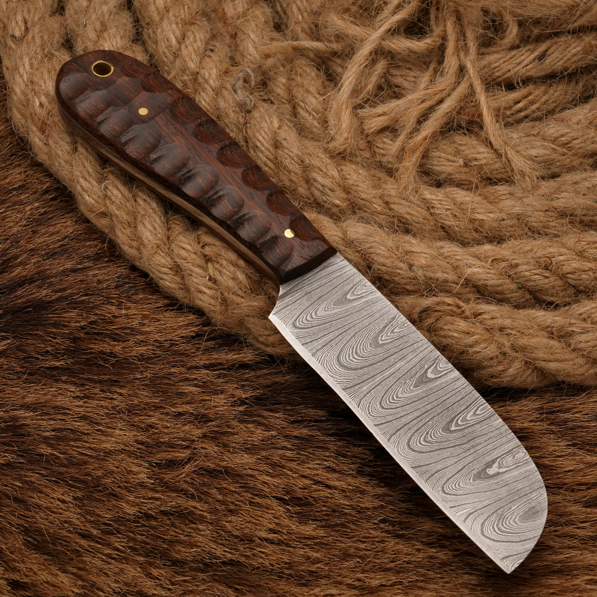 Handmade Damascus Steel Skinner Knife – Rosewood Handle, 8-Inch